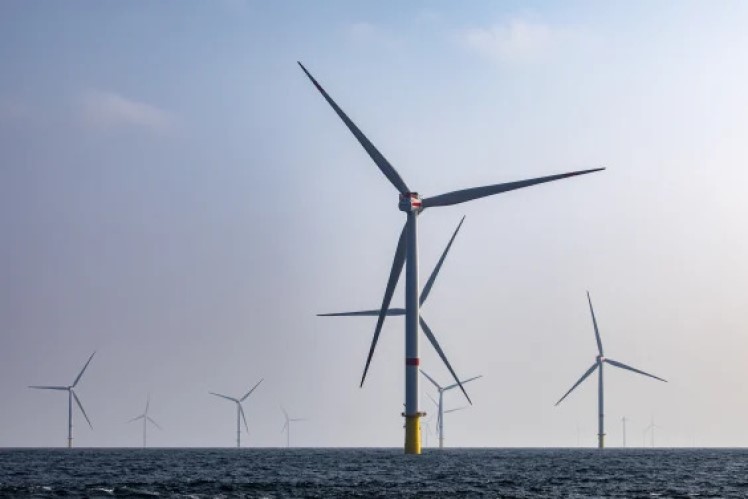 https://project-one.ineos.com/wp-content/uploads/2021/12/Wind-turbines.jpg